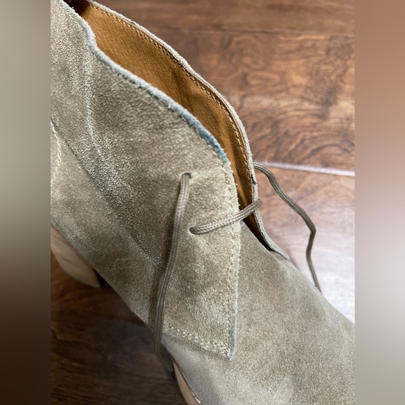 Madewell 1937 Footwear Taupe Tan Suede Ankle Booties Size 9.5 - Picture 8 of 12